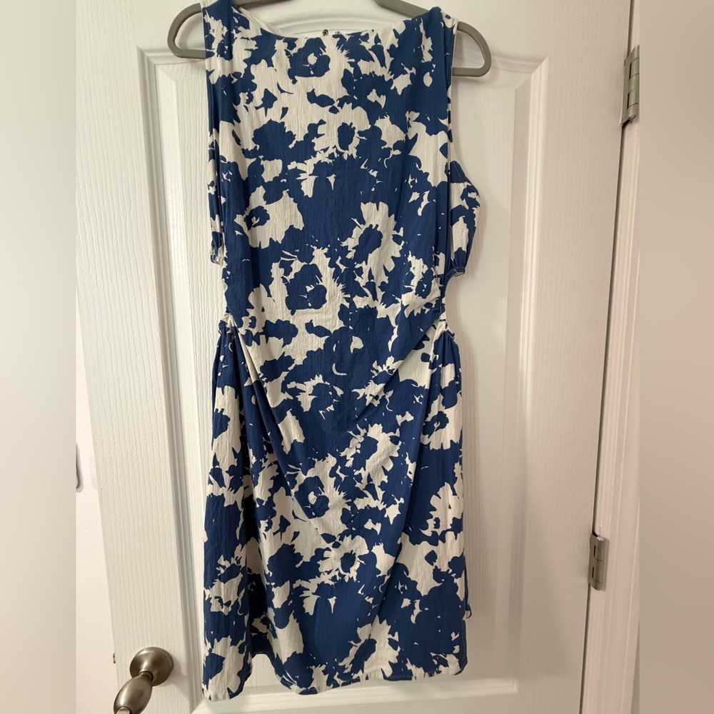 Abercrombie & Fitch Cut Out Dress